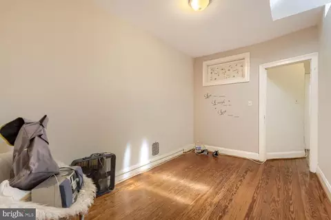 Bedroom - 2807 E Biddle St, Baltimore, MD 21213 photo 3 of 3