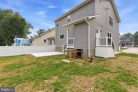 Exterior - 3410 Pinkney Rd, Baltimore, MD 21215 photo 4 of 12