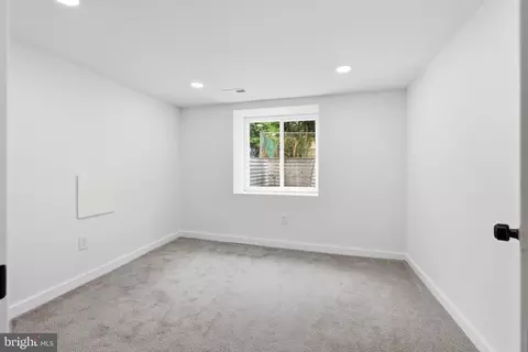 Bedroom - 3410 Pinkney Rd, Baltimore, MD 21215 photo 6 of 6