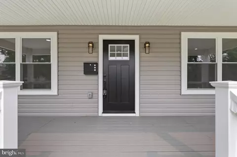 Exterior - 3410 Pinkney Rd, Baltimore, MD 21215 photo 10 of 12