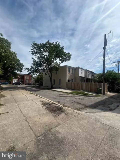 Exterior - 1405 E Lanvale St, Baltimore, MD 21213 photo 2 of 2