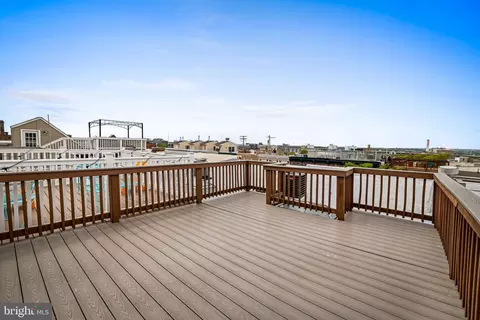 Exterior - 1607 Light St, Baltimore, MD 21230 photo 6 of 11