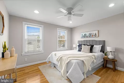 Bedroom - 1607 Light St, Baltimore, MD 21230 photo 3 of 7