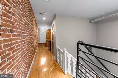 Entry Way - 1607 Light St, Baltimore, MD 21230 photo 8 of 9