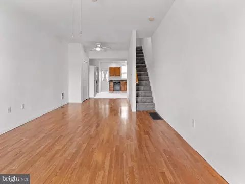Living - 3915 Falls Rd, Baltimore, MD 21211 photo 2 of 2