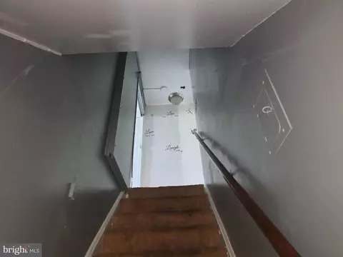 Entry Way - 4405 Raspe Ave, Baltimore, MD 21206 photo 1 of 3