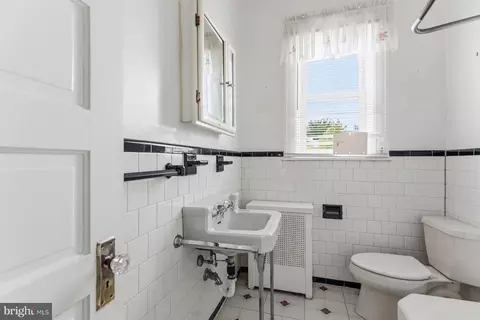 Bath - 1615 E 31st St, Baltimore, MD 21218 photo 2 of 2