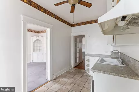 Entry Way - 1615 E 31st St, Baltimore, MD 21218 photo 4 of 5