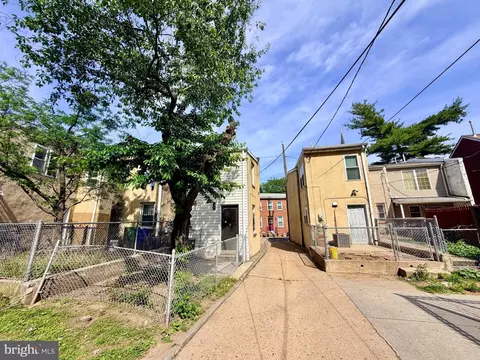 Exterior - 916 Bevan St, Baltimore, MD 21230 photo 5 of 7