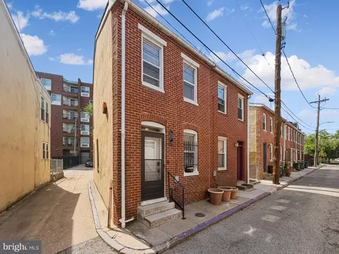 916 Bevan St, Baltimore, MD 21230
