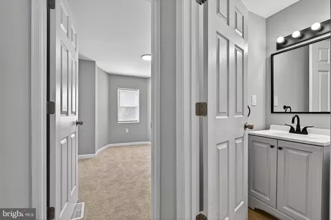 Entry Way - 1912 Division St, Baltimore, MD 21217 photo 10 of 11