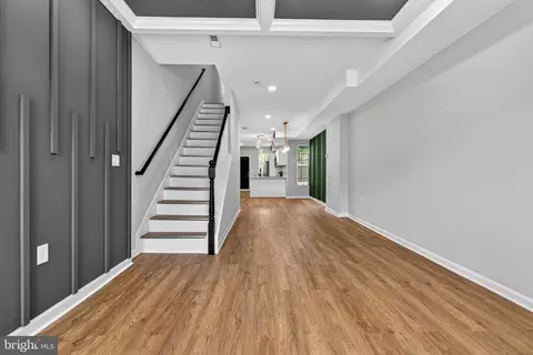 Entry Way - 1912 Division St, Baltimore, MD 21217 photo 7 of 11