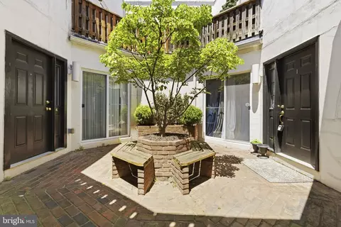 Exterior - 20 E Wheeling St #2, Baltimore, MD 21230 photo 1 of 2