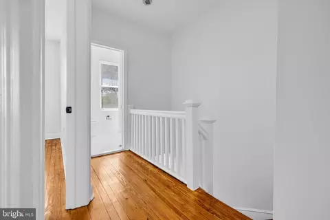 Entry Way - 1077 Ellicott Dr, Baltimore, MD 21216 photo 8 of 10