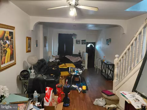 Entry Way - 1626 Cliftview Ave, Baltimore, MD 21213 photo 1 of 4