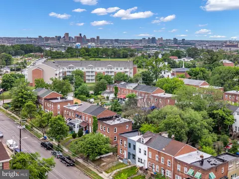 View/Area - 2731 Round Rd, Baltimore, MD 21225 photo 1 of 4