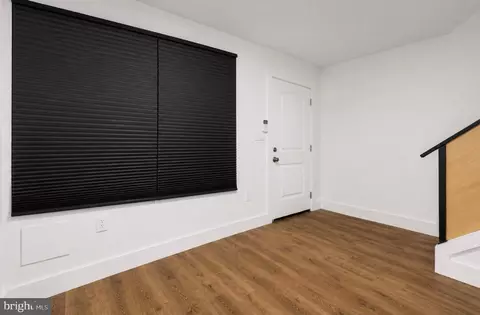 Entry Way - 2731 Round Rd, Baltimore, MD 21225 photo 2 of 5