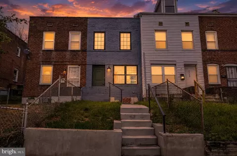 Exterior - 2731 Round Rd, Baltimore, MD 21225 photo 5 of 7