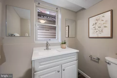 125 E Cross St, Baltimore, MD 21230 photo 12
