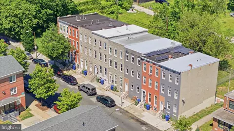 View/Area - 1361 N Gilmor St, Baltimore, MD 21217 photo 1 of 9