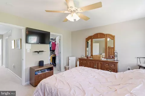 Bedroom - 1361 N Gilmor St, Baltimore, MD 21217 photo 4 of 7