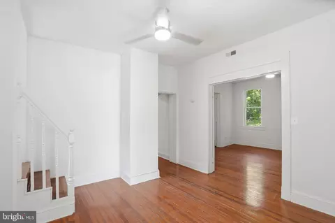 Entry Way - 2613 Ailsa Ave, Baltimore, MD 21214 photo 2 of 5