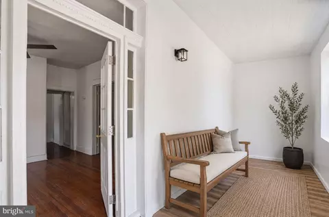 Entry Way - 2613 Ailsa Ave, Baltimore, MD 21214 photo 1 of 5