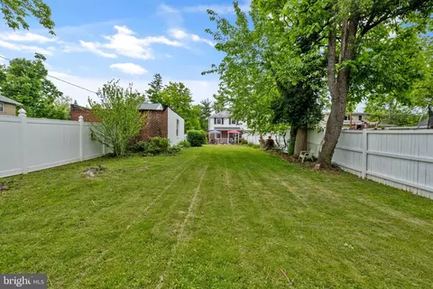 Exterior - 2713 Cheswolde Rd, Baltimore, MD 21209 photo 6 of 14