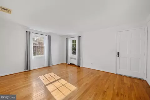 Living - 2713 Cheswolde Rd, Baltimore, MD 21209 photo 3 of 5