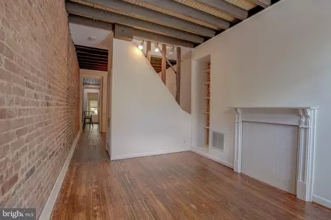 Entry Way - 204 S Wolfe St S, Baltimore, MD 21231 photo 4 of 5