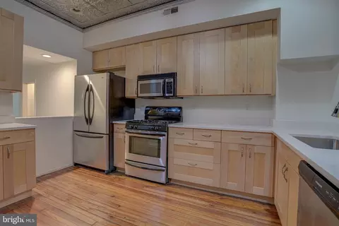 Kitchen - 204 S Wolfe St S, Baltimore, MD 21231 photo 2 of 2