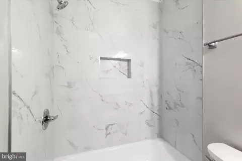 Bath - 3922 Mount Pleasant Ave, Baltimore, MD 21224 photo 3 of 3