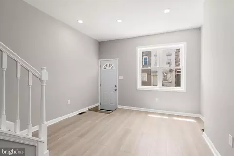 Living - 3922 Mount Pleasant Ave, Baltimore, MD 21224 photo 1 of 3