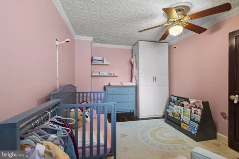 Bedroom - 1121 Battery Ave, Baltimore, MD 21230 photo 6 of 12