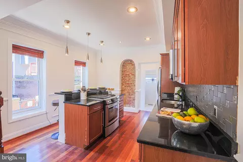 Kitchen - 140 S Curley, Baltimore, MD 21224 photo 3 of 10