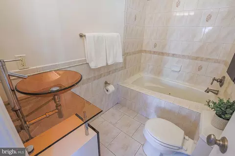 Bath - 140 S Curley, Baltimore, MD 21224 photo 2 of 3