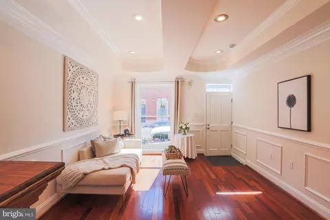 Entry Way - 140 S Curley, Baltimore, MD 21224 photo 1 of 16
