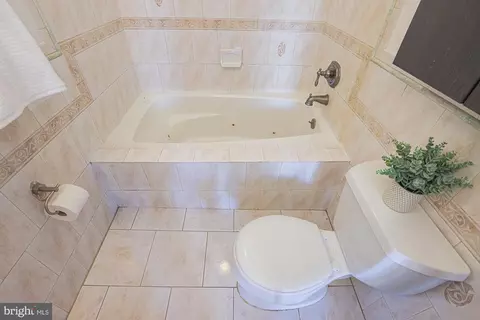 Bath - 140 S Curley, Baltimore, MD 21224 photo 3 of 3