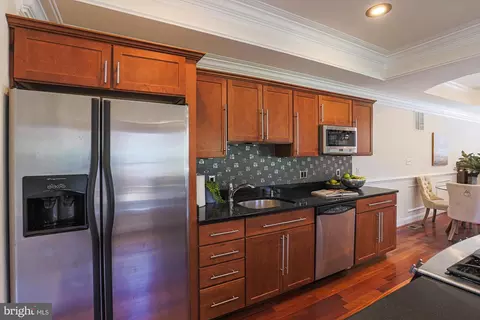 Kitchen - 140 S Curley, Baltimore, MD 21224 photo 7 of 10