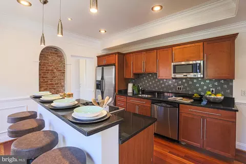 Kitchen - 140 S Curley, Baltimore, MD 21224 photo 9 of 10