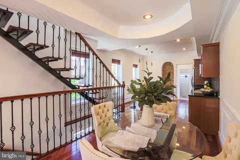 Entry Way - 140 S Curley, Baltimore, MD 21224 photo 8 of 16