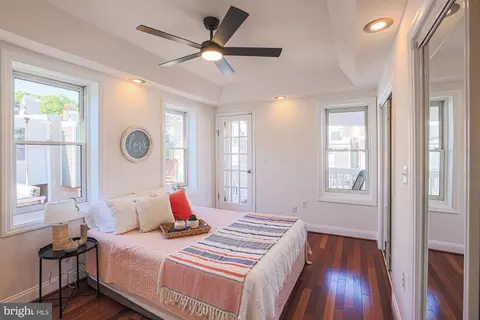 Bedroom - 140 S Curley, Baltimore, MD 21224 photo 5 of 8