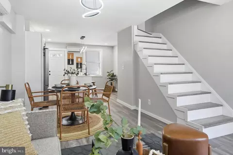 Entry Way - 4343 Nicholas Ave, Baltimore, MD 21206 photo 1 of 3