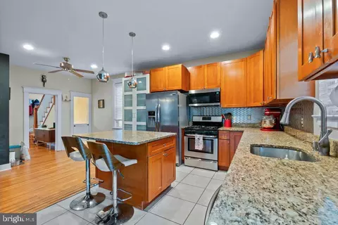 Kitchen - 3013 Harview Ave, Baltimore, MD 21234 photo 3 of 3