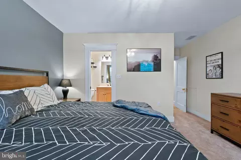 Bedroom - 3013 Harview Ave, Baltimore, MD 21234 photo 3 of 6