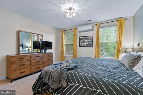 Bedroom - 3013 Harview Ave, Baltimore, MD 21234 photo 2 of 6
