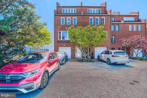 2439 Boston St, Baltimore, MD 21224