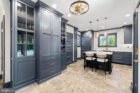 Kitchen - 209 E Highfield Rd, Baltimore, MD 21218 photo 6 of 9