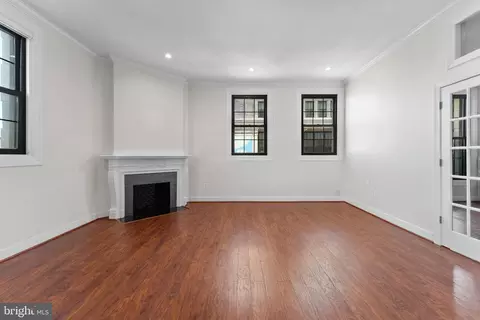 Living - 1 E Chase St #305, Baltimore, MD 21202 photo 7 of 9
