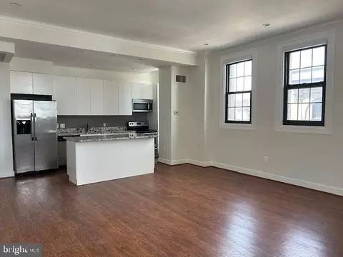 1 E Chase St #305, Baltimore, MD 21202